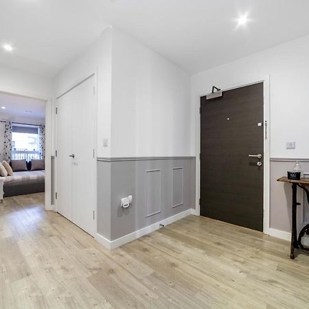 Private Double Bd With Optional Balcony, 15 Mins To London Cc Apartamento Exterior foto