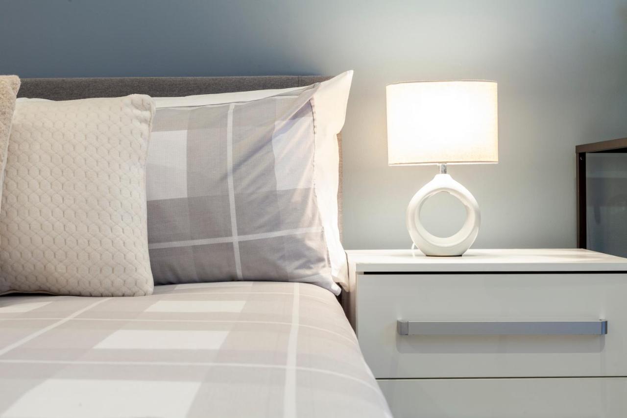 Private Double Bd With Optional Balcony, 15 Mins To London Cc Apartamento Exterior foto